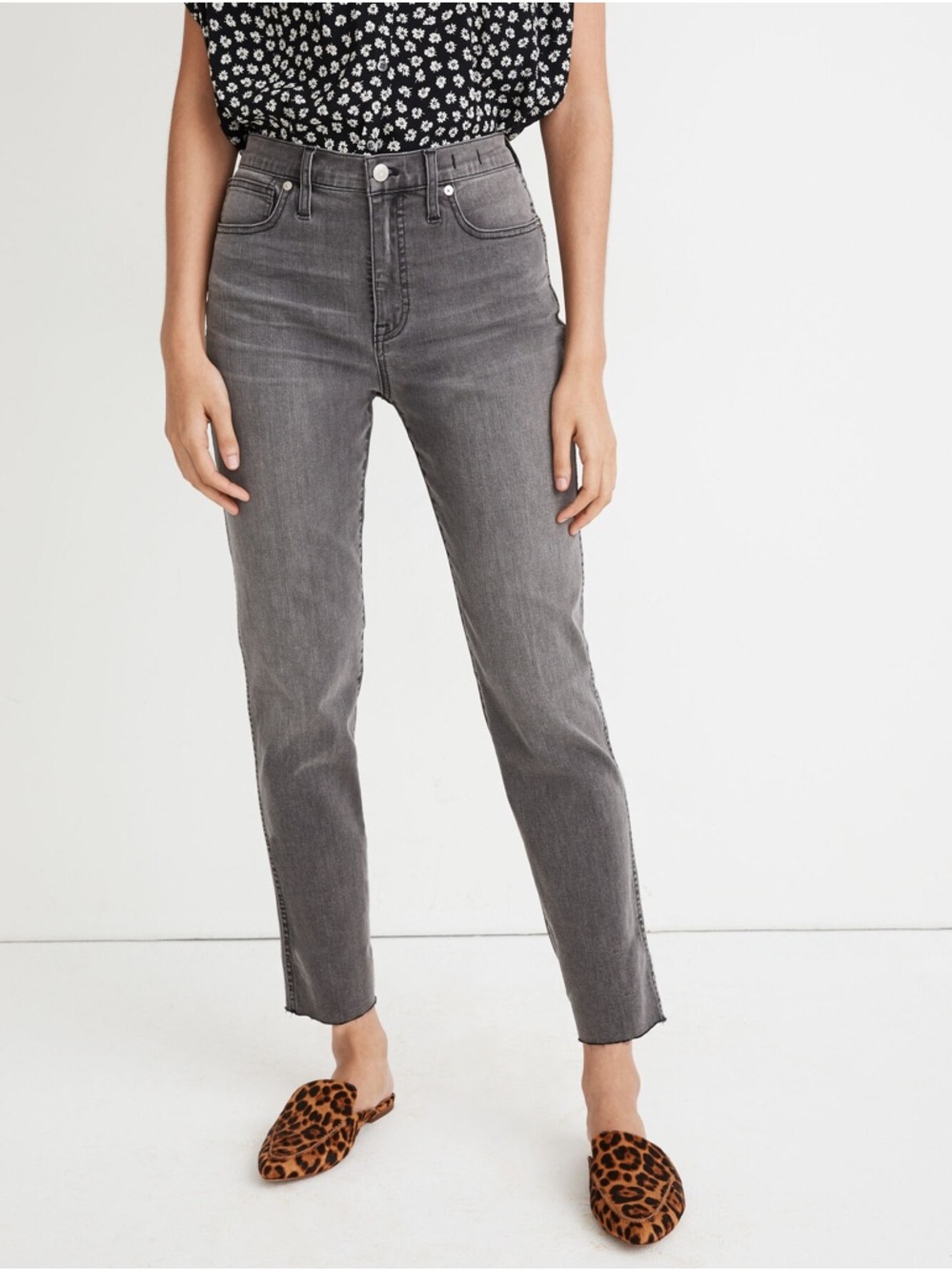Madewell Stovepipe Jeans in Cement Wash: Raw Hem edition Womens sz 27